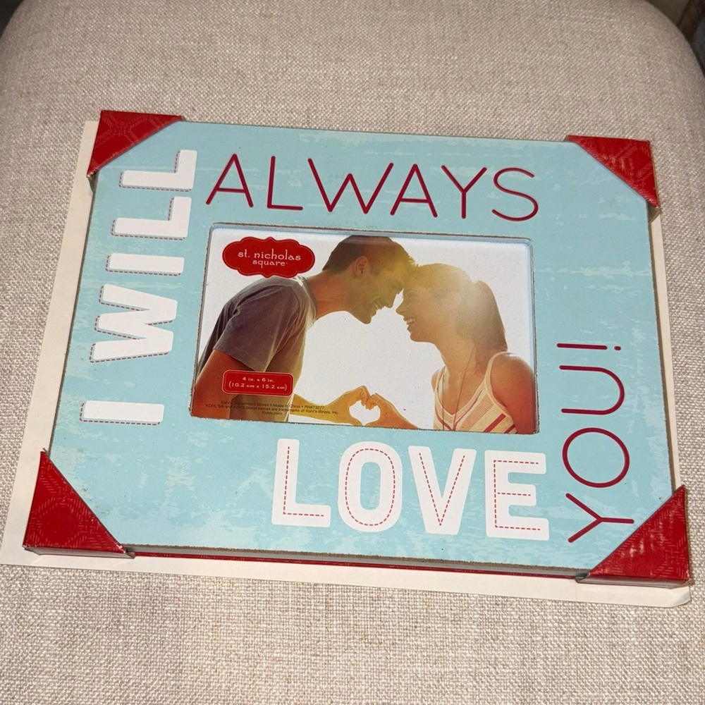 St. Nicholas Square Red & Blue Sentiment Frame “I will always love you” NEW 🏷️!!